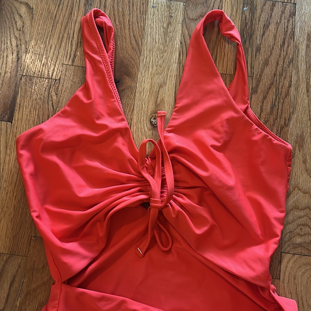 Vibrant Red One-Piece Swimwear - Picture 4 of 6